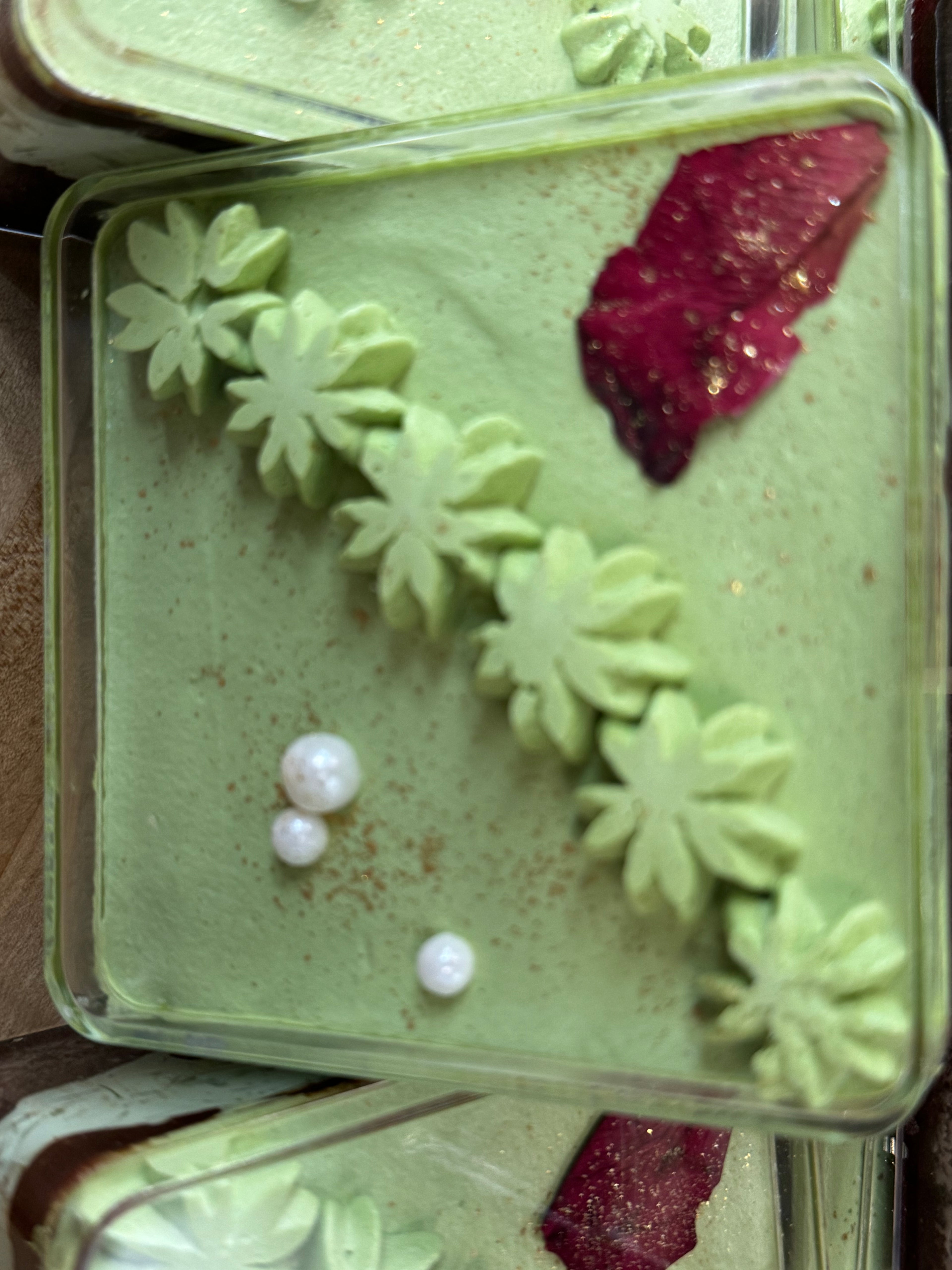 Dubai Strawberry Gold Milk Cake