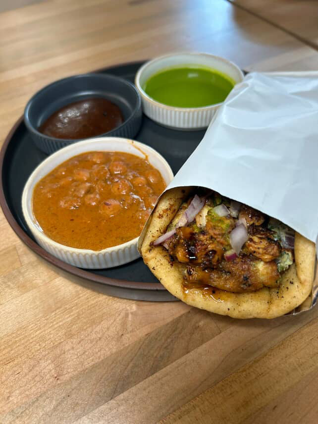 Omelet Roghani Naan Roll, with Chicken, Chicken Roghani Naan Roll