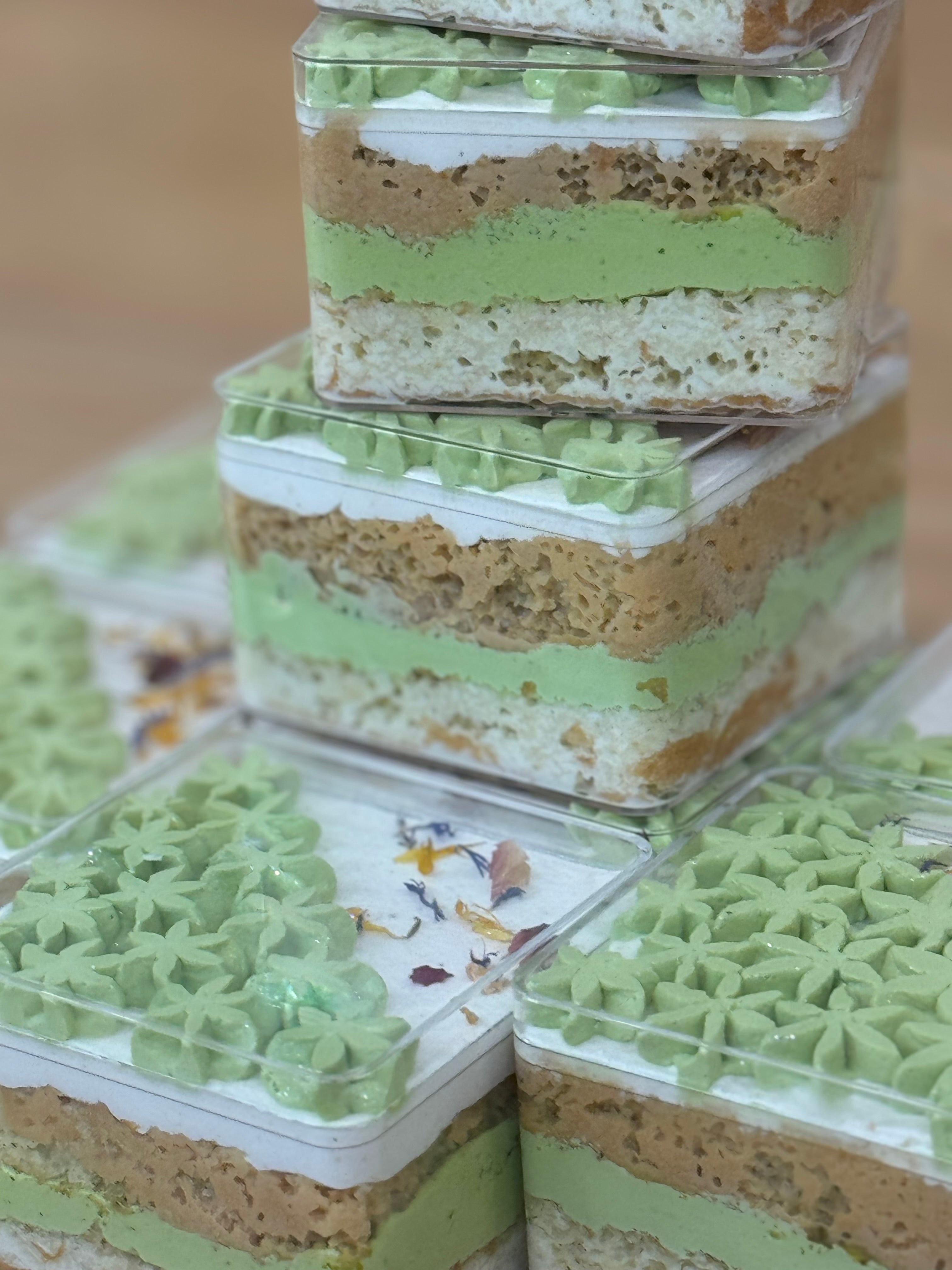 Cardamom Pistachio TEA-ramisu