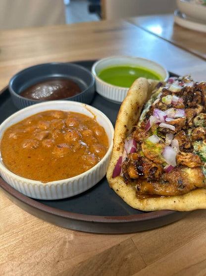 Omelet Roghani Naan Roll, with Chicken, Chicken Roghani Naan Roll